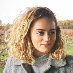 Meet your Posher, Olivia